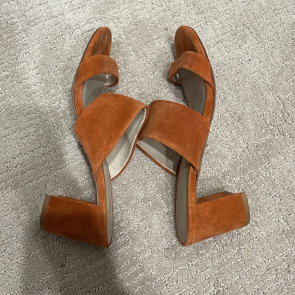 42Gold Libya Suede Dress Sandal, Size 7.5 - Picture 9 of 10